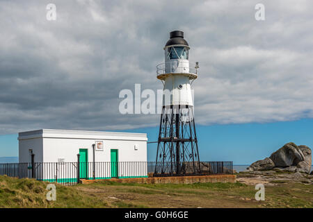 Faro sulla testa di Peninnis su St Marys nelle isole Scilly, Cornwall, Inghilterra Foto Stock