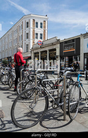 Stazione di South Kensington a South Kensington, Londra, Inghilterra, Regno Unito Foto Stock