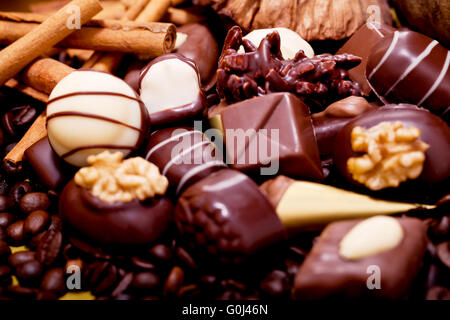 Raccolta di diversi dolci praline di cioccolato Foto Stock