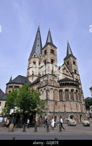 Bonn Minster, Bonn, Renania settentrionale-Vestfalia, Germania / Bonner Münster, Bonner Münster, Munsterbasilika, Münsterbasilika, Munsterkirche, Münsterkirche Foto Stock