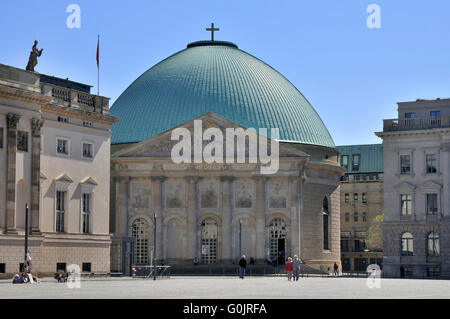 Santa Edvige la cattedrale, Bebelplatz, nel quartiere Mitte di Berlino, Germania / Cattedrale Santa Edvige, San Hedwigs-Kathedrale, Sankt-Hedwigs-Kathedrale, Hedwigskathedrale Foto Stock