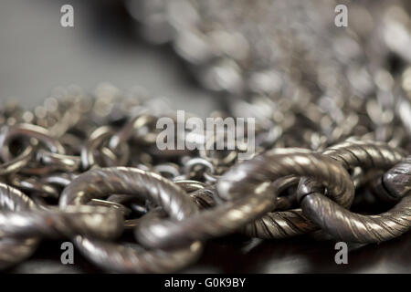 Argento assortiti articoli di bigiotteria Foto Stock