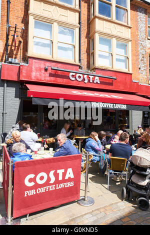 Costa Coffee Queens Square High Wycombe Buckinghamshire REGNO UNITO Foto Stock