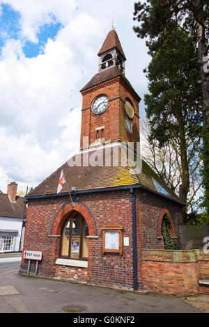 Torre dell Orologio High Street Wendover Aylesbury Buckinghamshire REGNO UNITO Foto Stock