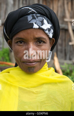 Wofwasha Kebele, Nord Shewa, Etiopia, Ottobre 2013: Zenobich Ayele, 35, ha quattro figli. Foto Stock
