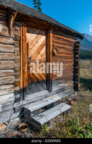 Cabina Deerlodge, primo rifugio di vigilanza dal 1904, Parco Nazionale di Yoho, British Columbia Provincia, Canada Foto Stock