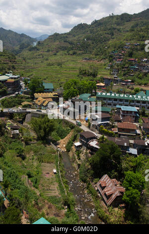 Una vista che domina la parte di Banaue città corretta si trova nella regione di cordigliera,Luzon,Filippine Foto Stock