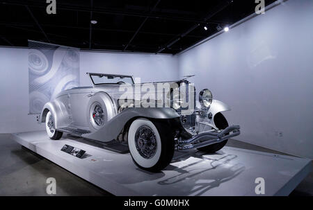 1936 Duesenberg SJN Modello convertibile coupé da Rollston. Parte della collezione Nethercutt, Helen e Jack Nethercutt Foto Stock