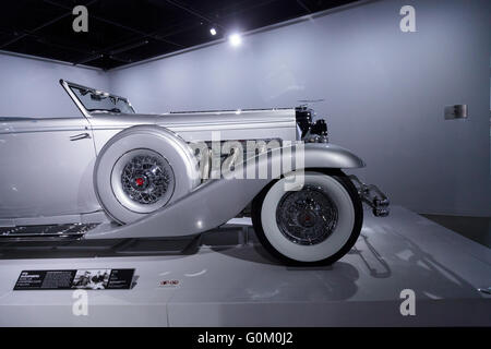 1936 Duesenberg SJN Modello convertibile coupé da Rollston. Parte della collezione Nethercutt, Helen e Jack Nethercutt Foto Stock