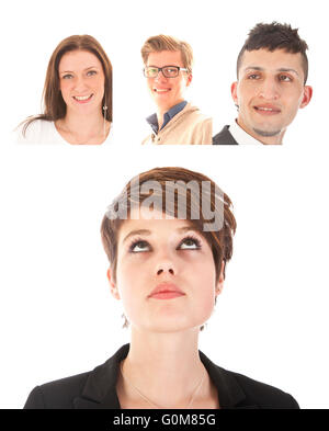 Giovane imprenditrice con amici isolati su sfondo bianco Foto Stock
