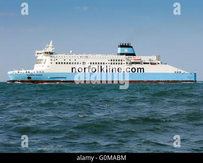 Traghetto di linea della Norfolk di attraversamento dello Stretto di Dover, Mare del Nord, Regno Unito Foto Stock