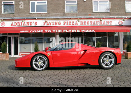 Ferrari Enzo al Flying Pizza, Leeds. Foto Stock