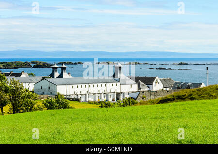 La distilleria Ardbeg sull'isola di Islay Scozia Scotland Foto Stock