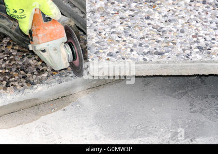 Floating piastrelle di calcestruzzo per il tettuccio Foto Stock