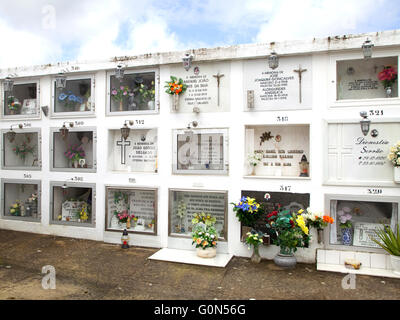 Il vecchio cimitero nella città di Mértola, Portogallo Foto Stock