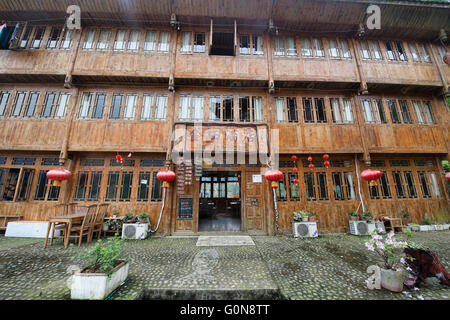 Tradizionale casa Yao e lodge, Dazhai, Guangxi Regione autonoma, Cina Foto Stock