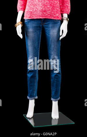 Donna di blu fit skinny jeans. Foto Stock