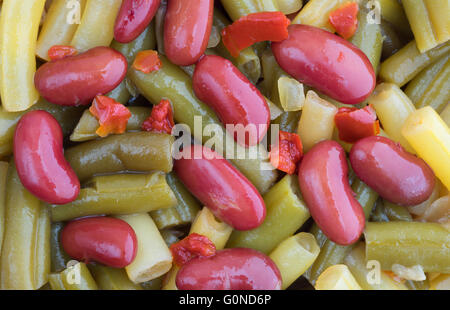 Molto vicino in vista di tre insalata di fagioli. Foto Stock