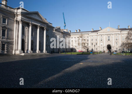 Il Trinity College di Dublino, Irlanda (Eire), Europa, Piazza del Parlamento, esame Hall e Regent House Foto Stock