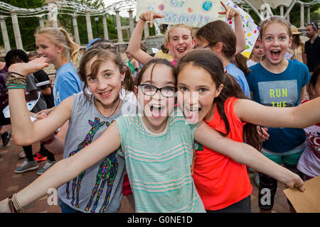 Asheville, North Carolina - scuola pubblica gli studenti da Isacco Dickson scuola elementare. Foto Stock