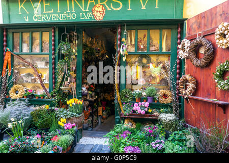 Fioraio in via Saska, Mala strana Prague, fioraio di Praga nella Repubblica Ceca Foto Stock