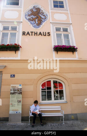 Durnstein, una piccola città sul fiume Danubio nel quartiere Krems-Land, in stato austriaco della Bassa Austria. Foto Stock