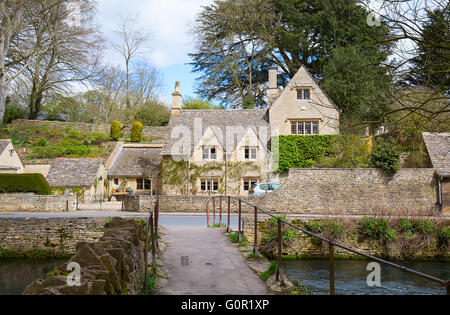 Antico Borgo "Lower Slaughter' nella regione di Cotswolds Foto Stock