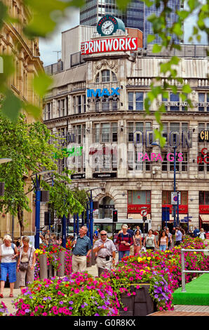 Exchange Square Manchester con il complesso Printworks in background. Greater Manchester, Inghilterra Foto Stock