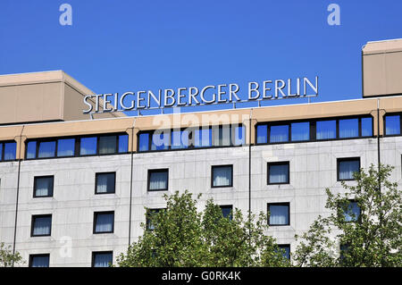 Hotel Steigenberger, Los-Angeles-Platz, Charlottenburg di Berlino, Germania / Los Angeles Square Foto Stock