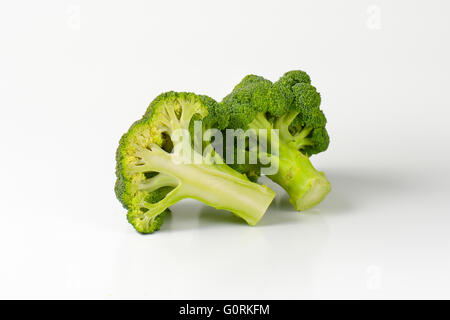 Broccoli freschi - una intera testa e mezza Foto Stock