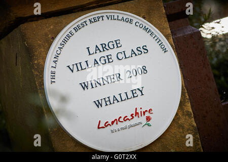 Whalley rurale di un grande villaggio in Ribble Valley sulle rive del fiume Calder nel Lancashire. Lancashire meglio conservato borgo com Foto Stock