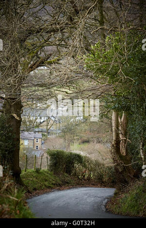 Whalley un grande villaggio in Ribble Valley sulle rive del fiume Calder nel Lancashire. Il villaggio dall'alto punto di vista elevato Foto Stock