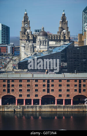 Liverpool Albert Dock edifici close up dettaglio esterno l'Albert Dock è un complesso di edifici di dock e magazzini in Live Foto Stock