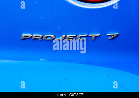 Progetto 7 badge sulla parte posteriore di una Jaguar F-Type. Foto Stock