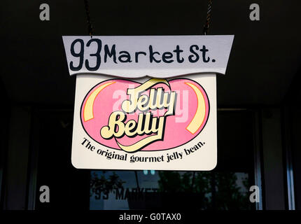 Jelly Belly candy company segno di overhead in Apalachicola città Sulla Florida Panhandle. Foto Stock