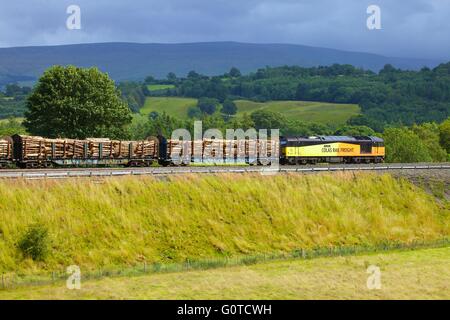 Cole il trasporto ferroviario di merci in treno. Lazonby, Eden Valley, Cumbria, accontentarsi di Carlisle linea ferroviaria, England, Regno Unito, Europa. Foto Stock