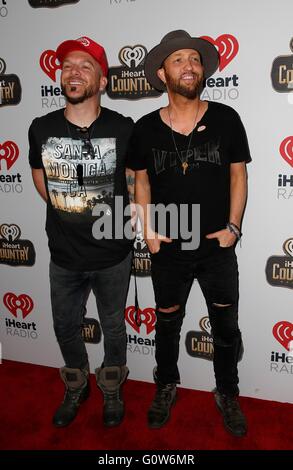 Austin, TX, Stati Uniti d'America. 30 apr, 2016. LoCash di presenze per 2016 iHeartCountry Festival, Frank Erwin Center, Austin, TX 30 aprile 2016. © MORA/Everett raccolta/Alamy Live News Foto Stock