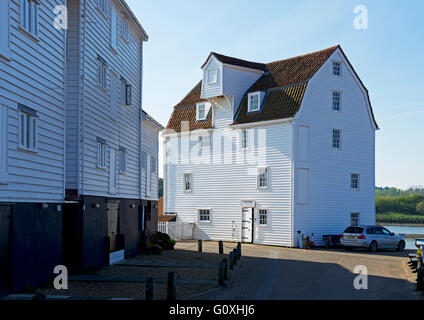 Il mulino di marea sulla banchina, Woodbridge, Suffolk, Inghilterra, Regno Unito Foto Stock