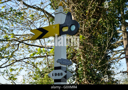 OId memorabilia ferroviarie sul modo Alban presso Old Nast Hyde, tra Hatifeld e St Albans nello Hertfordshire. Foto Stock