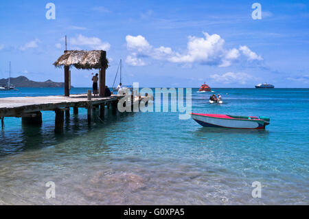 Dh Mayreau isola ST VINCENT CARAIBI Soluzione Salina Bay pier nave da crociera Gara Saint Vincent e Grenadine Foto Stock