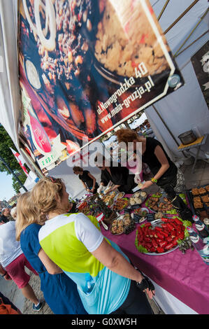 Open-air evento in Krakowskie Przedmieście di Varsavia, la capitale della Polonia. Foto Stock