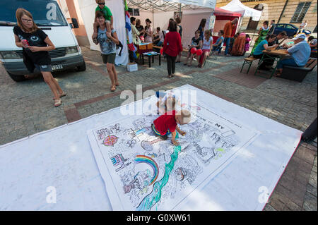 Open-air evento in Krakowskie Przedmieście di Varsavia, la capitale della Polonia. Foto Stock