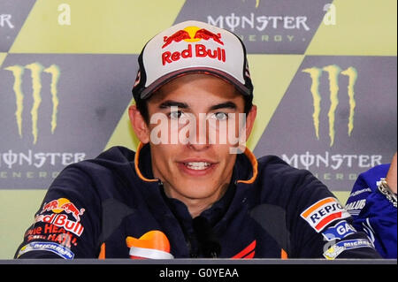 Le Mans, Francia. 05 Maggio, 2016. Marc Marquez durante la pre-evento conferenza stampa. Marc Márquez Alentà è un Spanish Grand Prix motorcycle road racer e due volte campione del mondo MotoGP. Egli è uno dei quattro piloti che hanno vinto titoli mondiali in tre differenti categorie. Credito: Gaetano Piazzolla/Pacific Press/Alamy Live News Foto Stock