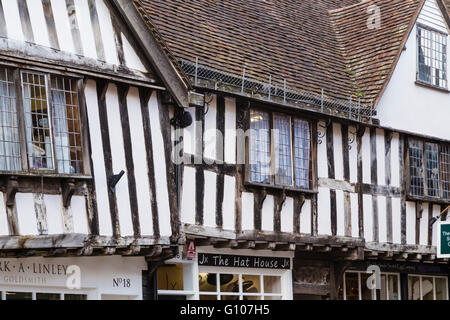Il pittoresco in legno case in stile Tudor su High Street, Worcester. Foto Stock