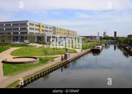 Qui est presso la Queen Elizabeth Olympic Park, Hackney Wick / Stratford, Londra, Inghilterra, Regno Unito Foto Stock