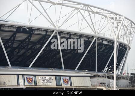 West Ham United Stadium Store, Stadio Olimpico, Stratford, Londra, Inghilterra, Regno Unito Foto Stock