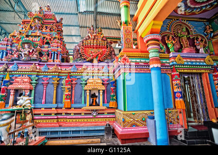 Interno del tempio Koneswaram di Trincomalee, Sri Lanka Foto Stock