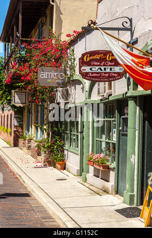 Aviles Street, la strada più antica NEGLI STATI UNITI D'AMERICA, situato nella città vecchia sezione di sant'Agostino, Florida. Foto Stock