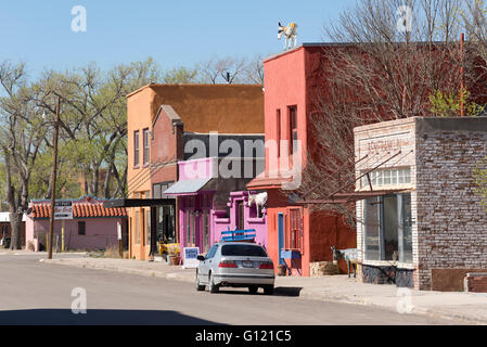 Carrizozo New Mexico, una città con una crescente comunità artistica. Foto Stock