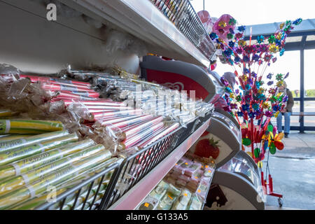 Seaside rock shop a Morecambe Lancs REGNO UNITO Foto Stock